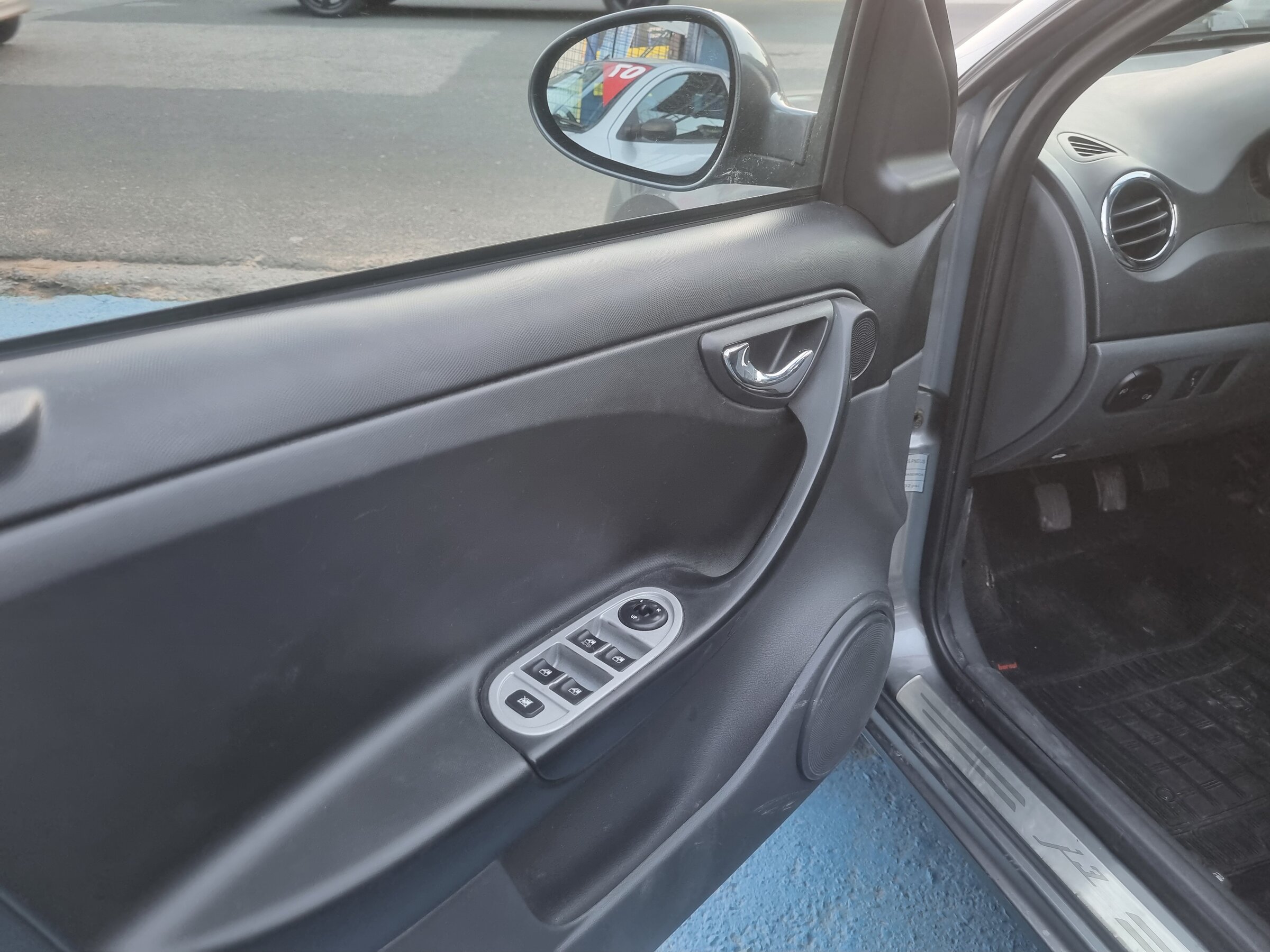 JAC J3 TURIN SEDAN 1.4 2012 UNICO DONO 100.000KM